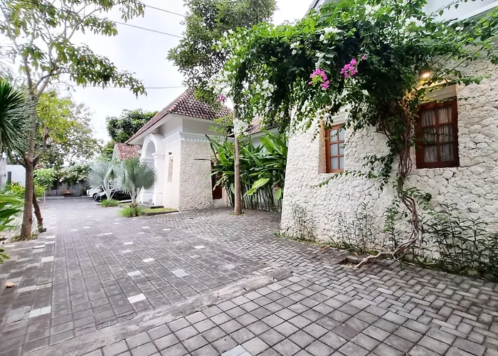 Omatha Village